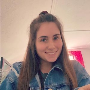 Meet your Posher, Lacey